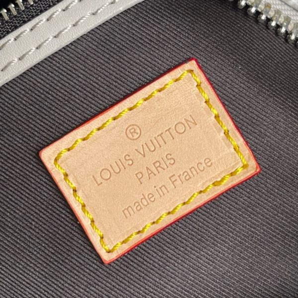 l0*is V*t0n keepall bandouliÈre 50