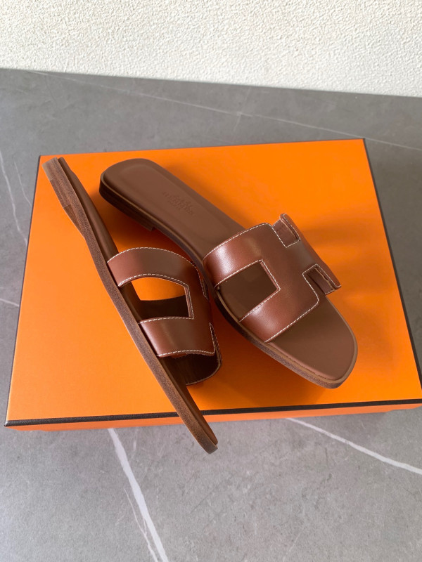 H**mes sandal