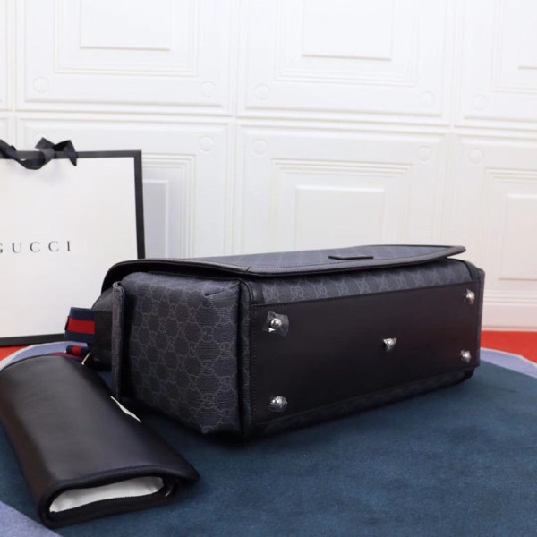 g*u*i gg S*p*e diaper bag