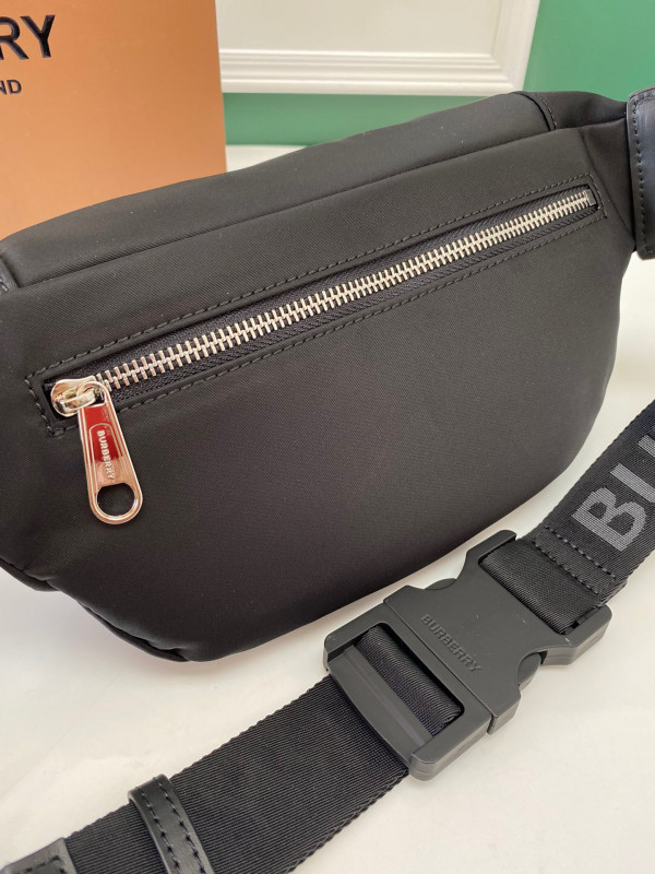 B**rry bum bag