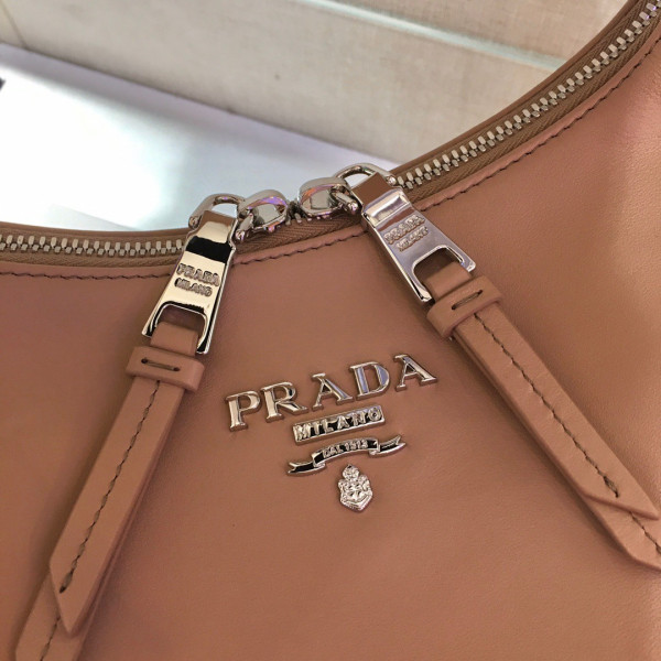 Pra*a hobo bag