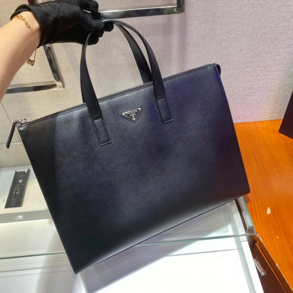 Pra*a tote bag