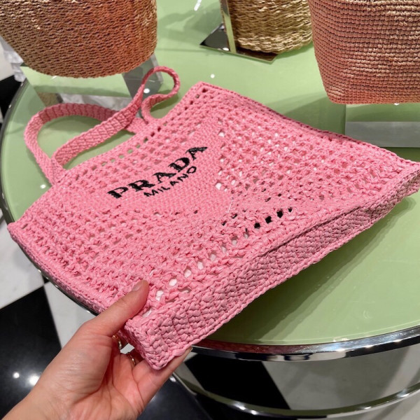 Pra*a raffia tote bag
