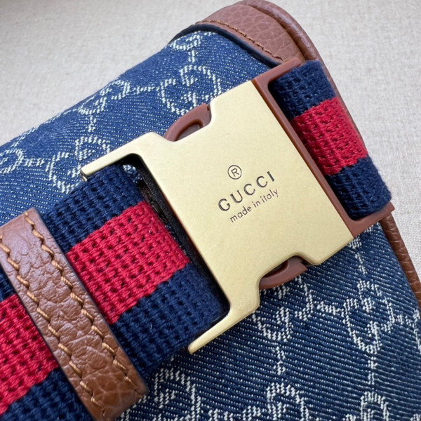 G*u*i belt bag with interlocking g