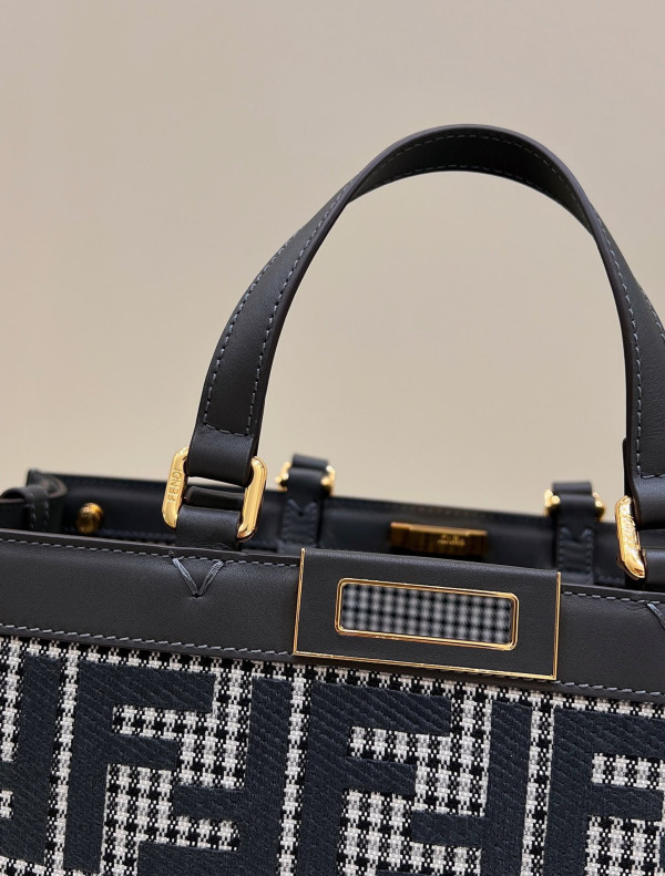 F**di peekaboo x-tote