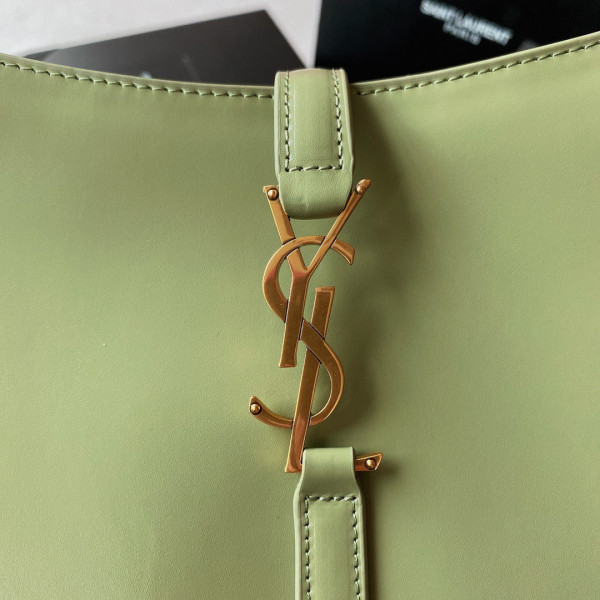 Y*L le 5 À 7 hobo bag
