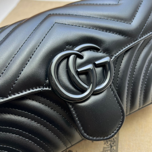 G*u*i gg marmont 22cm