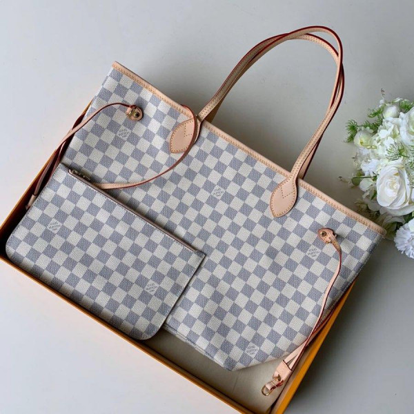 l0*is V*t0n neverfull mm