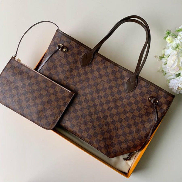 l0*is V*t0n neverfull mm