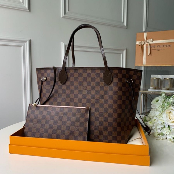 l0*is V*t0n neverfull mm
