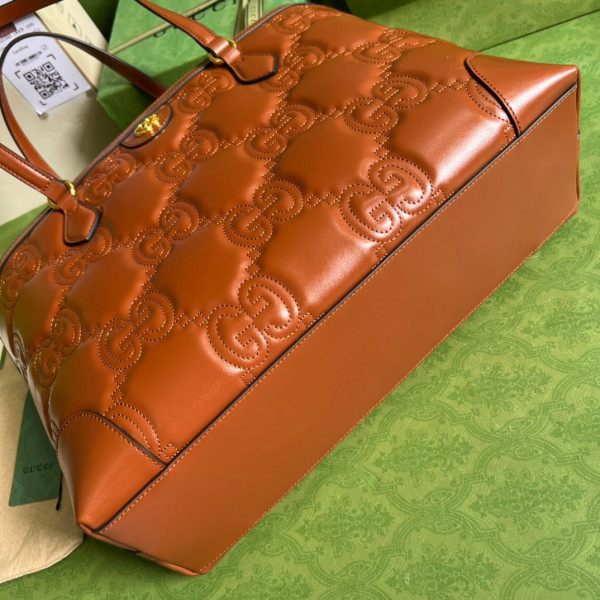 G*u*i gg matelassé leather medium tote