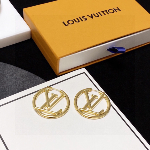 l0*is V*t0n earrings