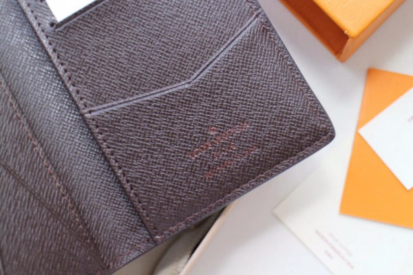 l0*is V*t0n pocket organizer