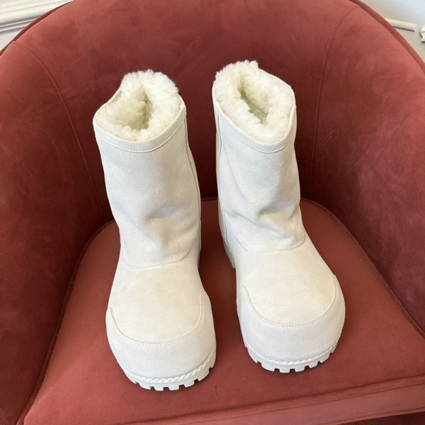 Ba*len*cia*ga alaska faux-fur low boots