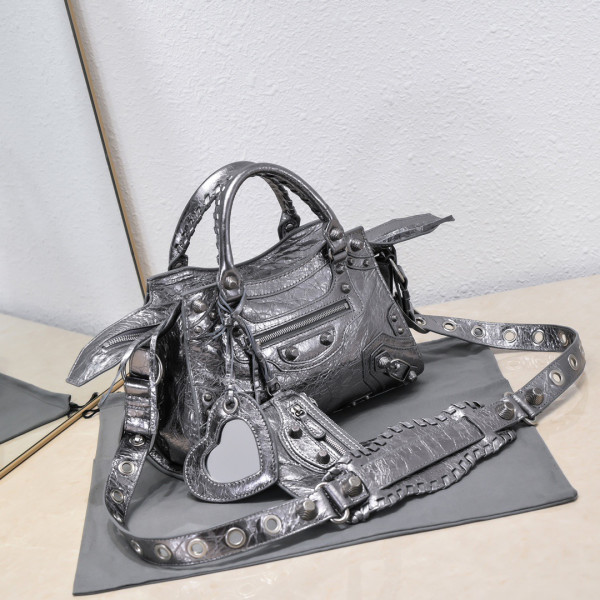 Ba*len*cia*ga neo cagole xs handbag