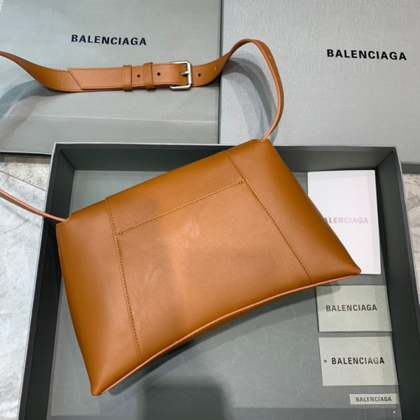 Ba*len*cia*ga downtown medium shoulder bag