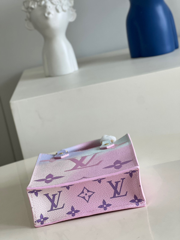 l0*is V*t0n petit sac plat