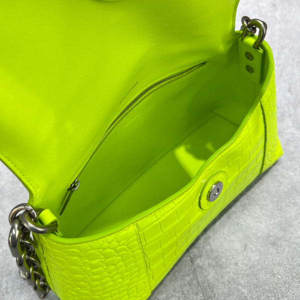 Ba*len*cia*ga downtown small shoulder bag with chain