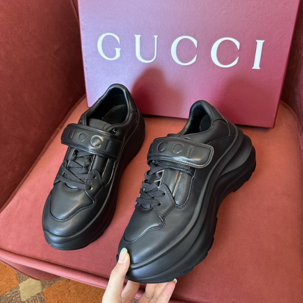 G*u*i men&women sneakers
