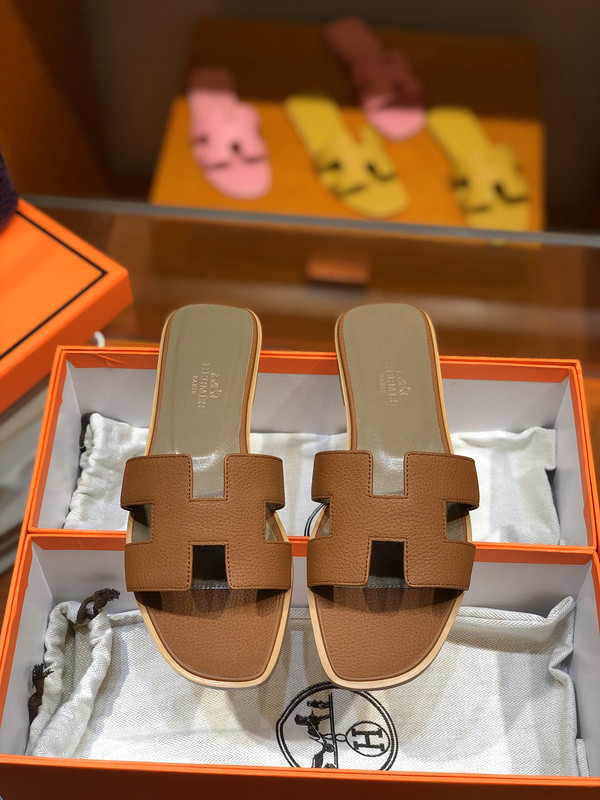 H**mes sandal