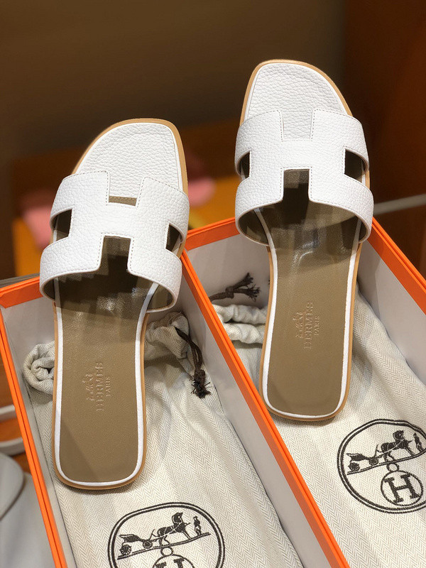 H**mes sandal