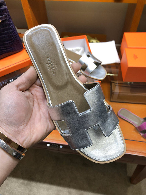 H**mes sandal