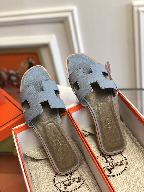 H**mes sandal