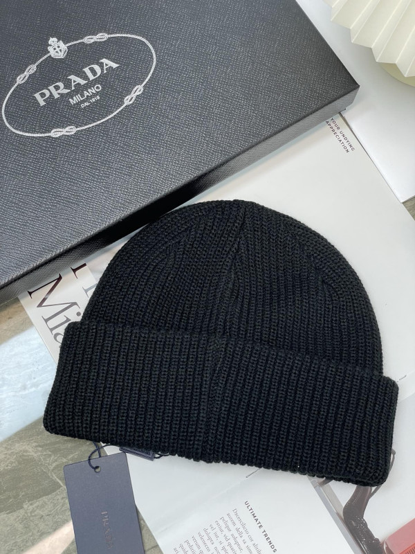 Pra*a hat
