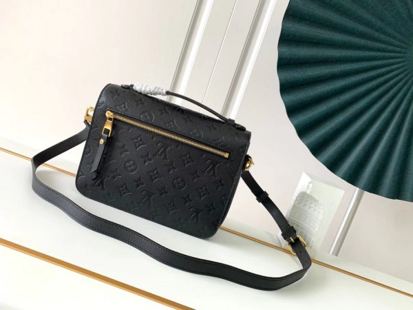 l0*is V*t0n pochette metis