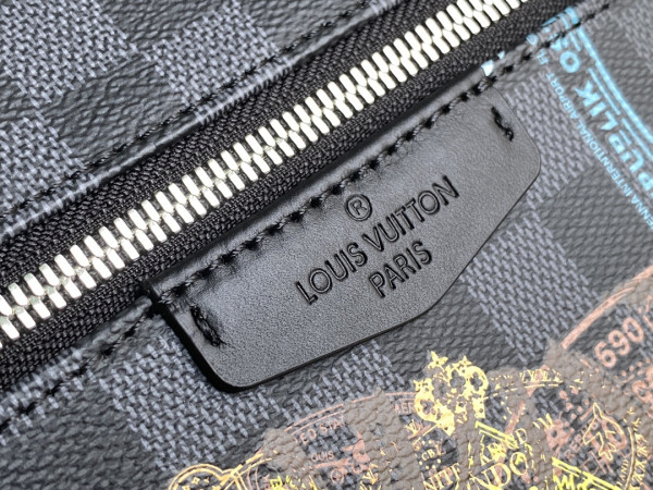 l0*is V*t0n discovery backpack
