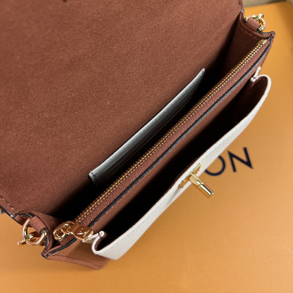l0*is V*t0n mylockme chain pochette