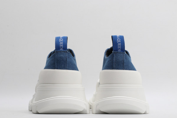 ale*d*r M*Q*en tread slick lace up