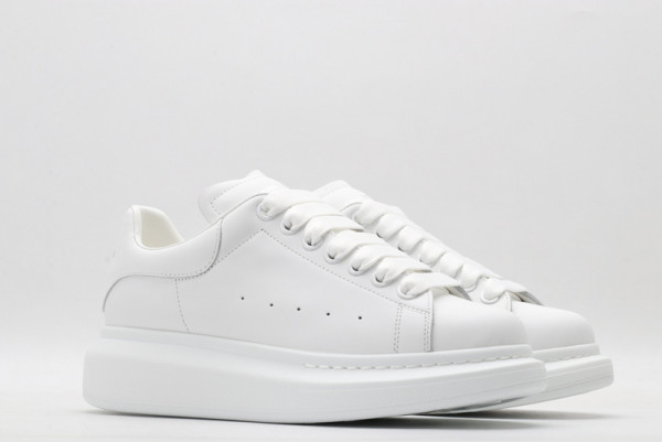 ale*d*r M*Q*en oversized sneaker