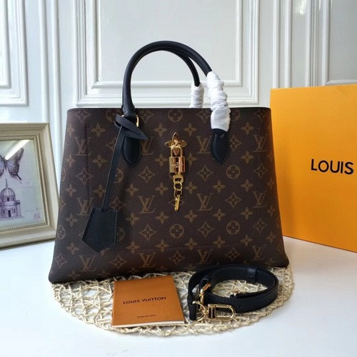 l0*is V*t0n flower tote