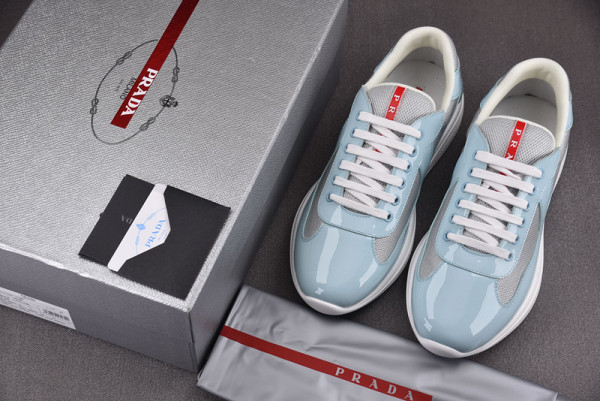 Pra*a sneaker