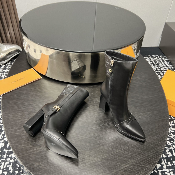 l0*is V*t0n boots