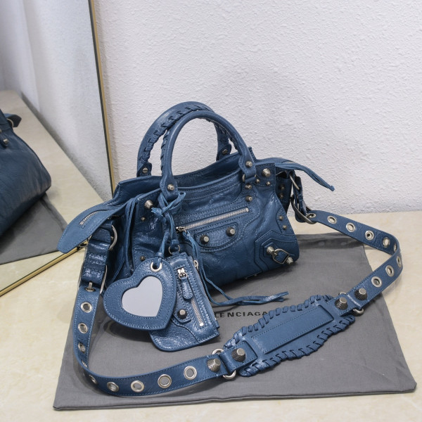 Ba*len*cia*ga neo cagole xs handbag