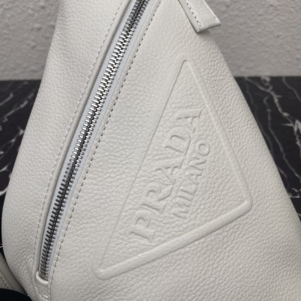 Pra*a cross leather bag