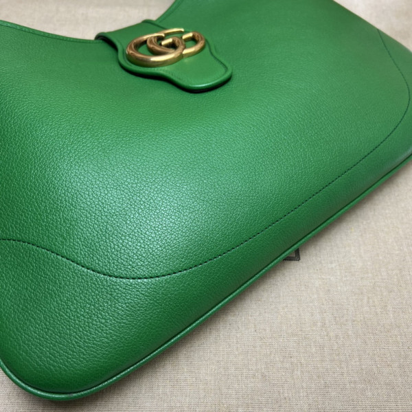 G*u*i aphrodite medium shoulder bag