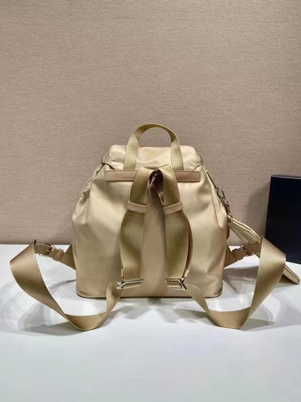 Pra*a re-nylon medium backpack-32-15-30cm