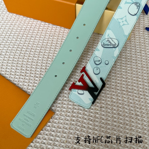 l0*is V*t0n belt