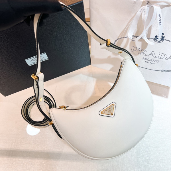 Pra*a arqué leather shoulder bag-22.5*18.5*6cm
