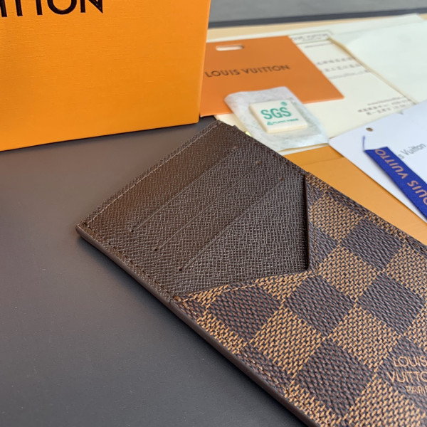 l0*is V*t0n coin card holder