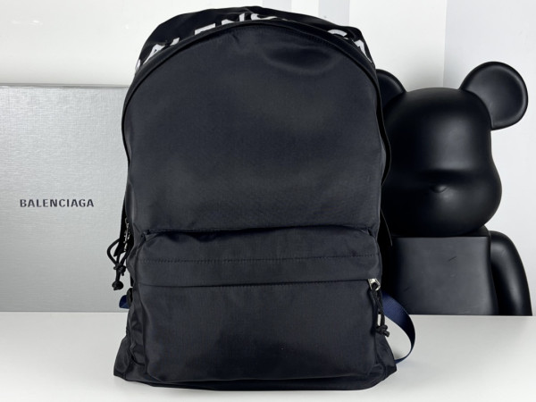 Ba*len*cia*ga backpack