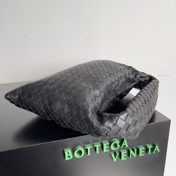 bo*te*ga Ve*ne*ta small hop