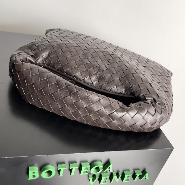 bo*te*ga Ve*ne*ta small hop