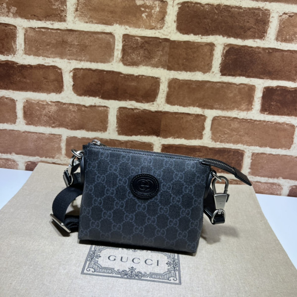 G*u*i gg messenger bag