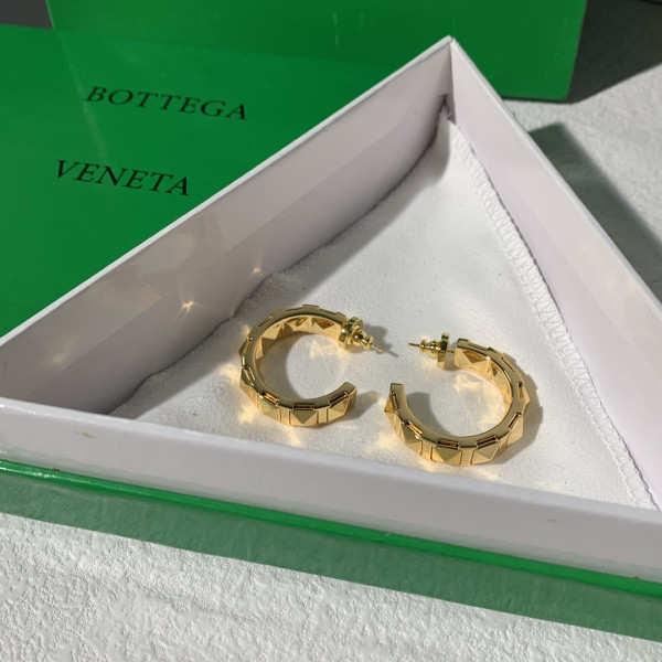 bo*te*ga Ve*ne*ta  earrings