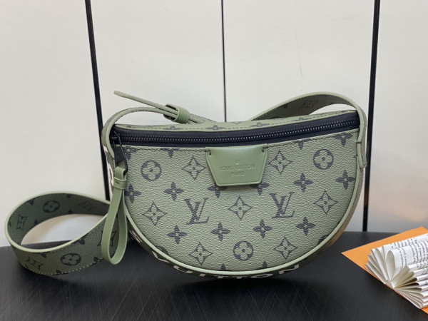 l0*is V*t0n moon crossbody
