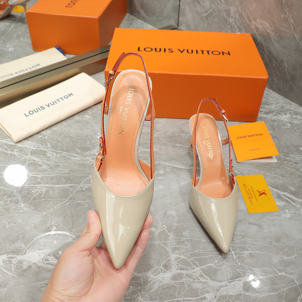 l0*is V*t0n heels